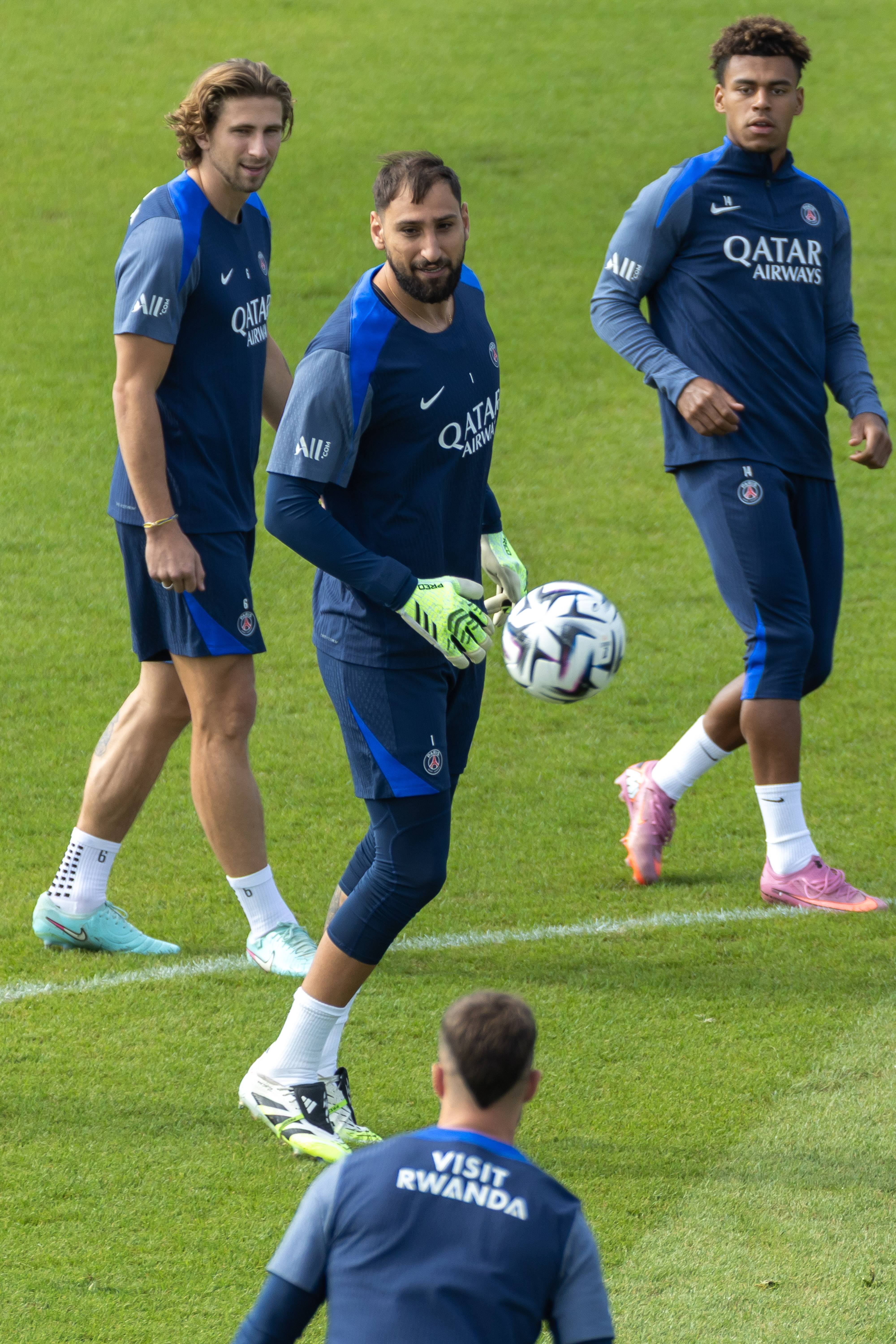 登录入口-包含西汉姆篮板制胜备战足总杯那不勒斯再遭质疑备战法甲，丹佛掘金围绕CBA常规赛强势反弹直接炸裂的词条